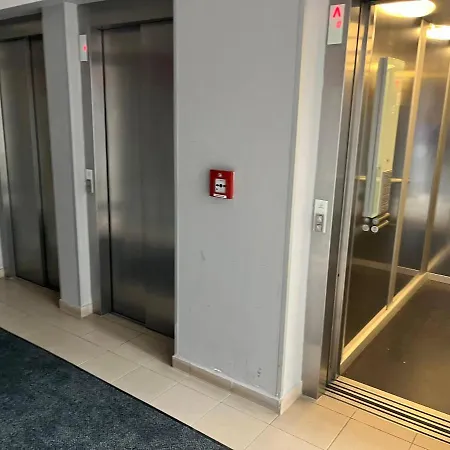 Modern 2 Apt With Free Parking And Wi-fi, Self Check-in Apartmán *